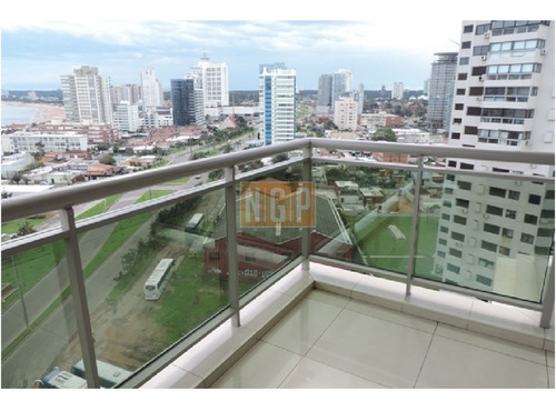 Imagen 14 de 30 de Torre De 5 Estrellas,