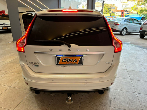 Volvo XC60 2.0 T5 R-design 5p