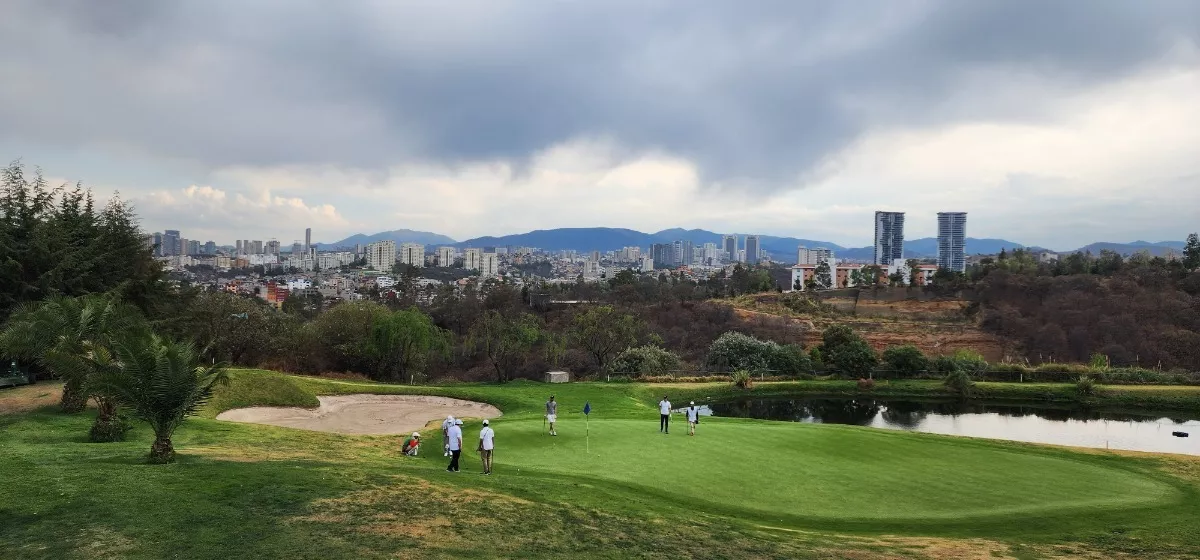 Terreno En Bosque Real Vista A Campo De Golf 698 M2