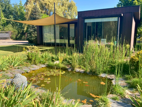 Parcela En Venta Con 2 Casas Y Amplio Quincho