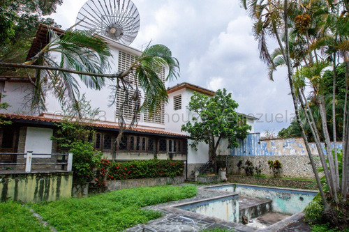 Casa A Remodelar En Altamira Cercana A La Cota Mil 24-20844