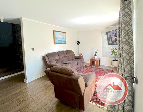 Amplia Casa En Venta 4d/3b Con Piscina En Valle Lo Campino
