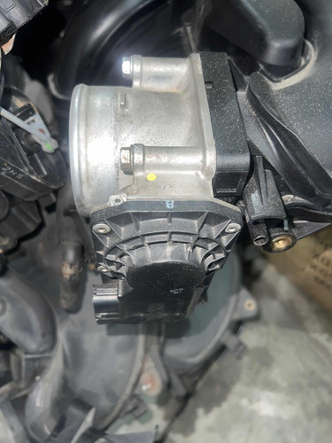 Cuerpo De Aceleración Toyota Fortuner 2007-20