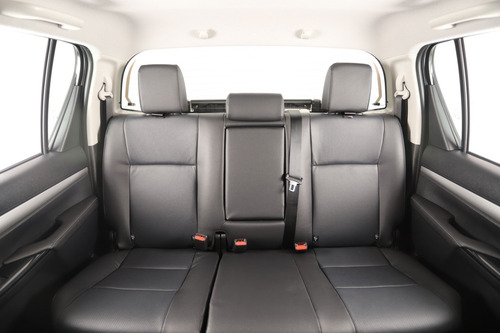 Imagen 9 de 15 de Toyota Hilux Dc Srx 2.8 Tdi 6 At My22