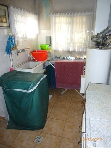 Imagen 16 de 24 de Chalet En Dos Plantas, Parque Johnston, Hurlingham