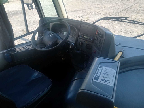 Neobus Thunder Mercedes