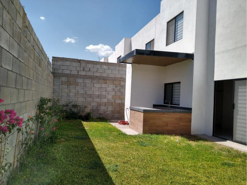 Casa En Venta En Los Olivos, Gómez Palacio, Durango