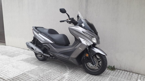 Kymco X-town 250 Xtown Excelente Estado En Brm !!!