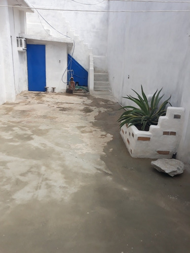Imagen 30 de 30 de Casa Frente Al Mar, Ideal Para Posada. Precio Negociable !!!