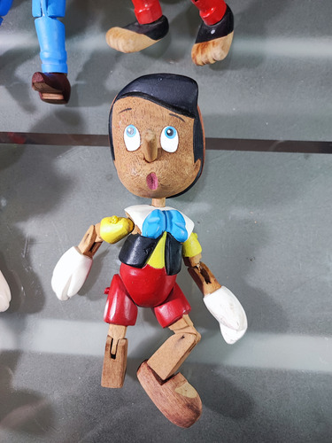 Figuras De Madera Articuladas Pinocho Geppetto Mickey Mouse (Usado)