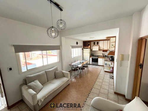 Casa En Ph Multifamiliar 5 Ambientes. Excelente Zona