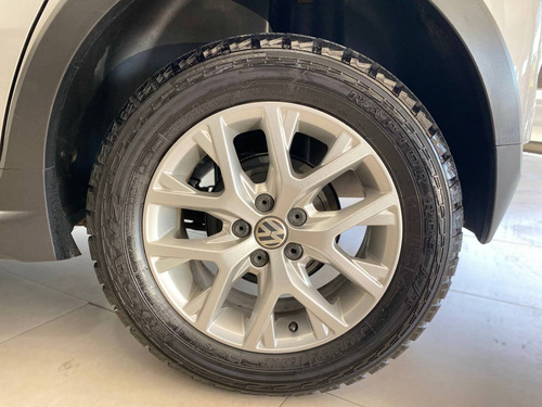 Imagem 8 de 9 de Volkswagen Crossfox 1.6 Mi Flex 8v 4p Automatizado
