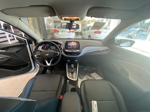 Imagen 16 de 23 de Chevrolet Onix Plus Premier || 1.0 T At 2023