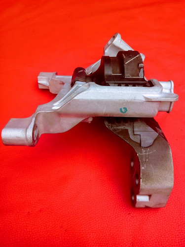 Soporte Derecho Mazda 3 Turbo 2021 4cil 2.5 Lts Original (Usado)