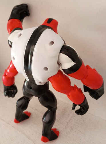 Figura Ben 10 Alien Cuatro Brazos Playmates 2017 25cm (Usado)