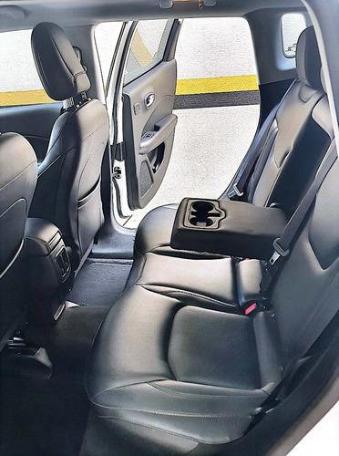 Imagem 11 de 12 de Jeep Compass 2017 2.0 Longitude Flex Aut. 5p