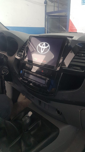 Central Multimedia Toyota Hilux 2010-15 