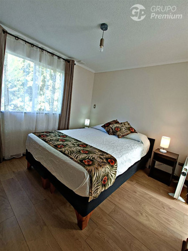 Casa En Venta De 4 Dorm. En Pucón