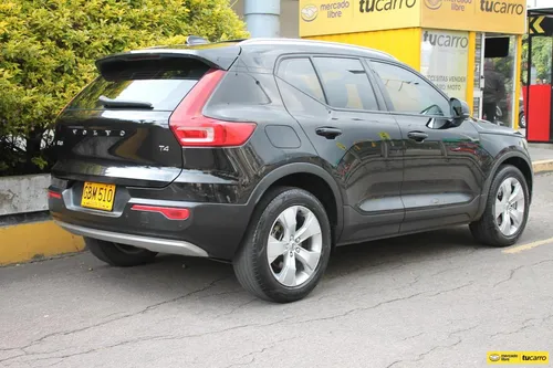 Volvo XC40 2.0 T4 FWD MOMENTUM II TP