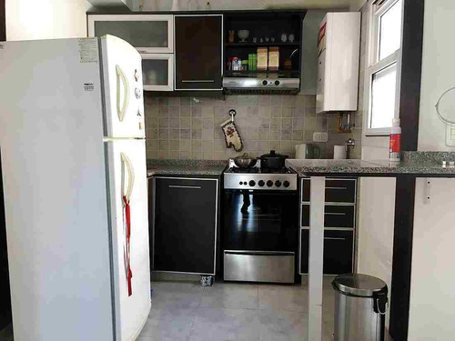 Imagen 5 de 9 de Venta Departamento Monoambiente Amplio Con División Castelar