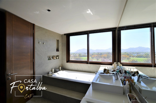Imagen 12 de 21 de Moderna Casa En Club Hacienda De Chicureo