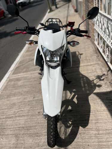 Honda Xr150 2022 Con Solo 10,000 Km Único Dueño