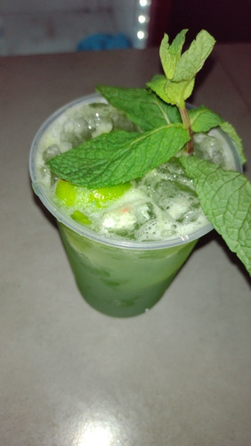 Imagem 2 de 5 de Barman Para Eventos