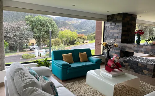 Casa En Venta En La Calera. Cod V10220069