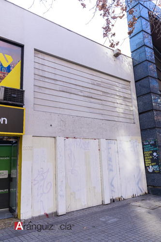 Magnífica Propiedad Comercial Con Inmejorable Ubicación.