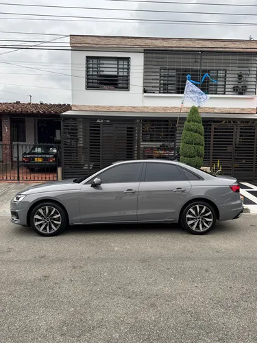 Audi A4 2.0 40 Tfsi First Edition Stronic Mhev