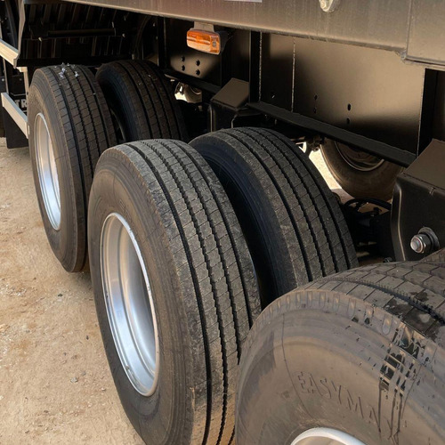 Carreta Graneleira Truckvan 4° Eixo 2025 Sem Pneus