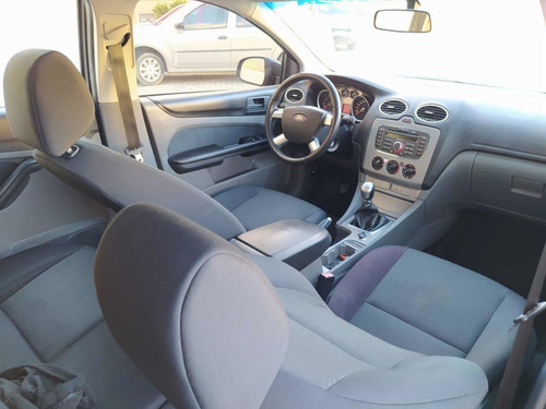 Imagem 5 de 6 de Ford Focus 2011 1.6 Glx Flex 5p