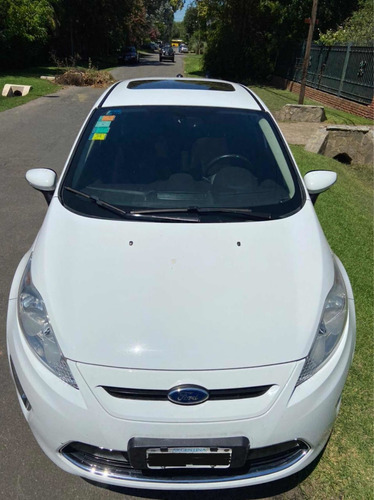 Ford Fiesta Kinetic Design 1.6 Design 120cv Titanium 2013