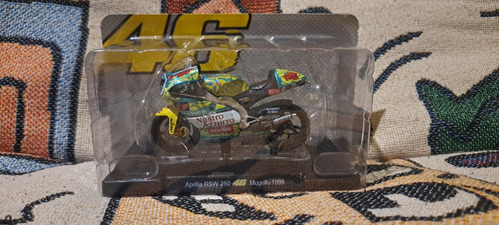 Motos A Escala 1:18 Valentino Rossi