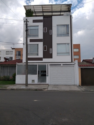 Imagen 1 de 27 de Venta Edificio En Modelia - Esta Rentando Contrato A 5 Años