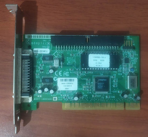 Imagen 1 de 2 de Tarjeta Controladora Pci Scsi Aha - 2930cu Adaptec