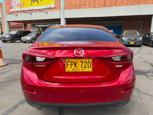 Mazda 3 2.0 Touring