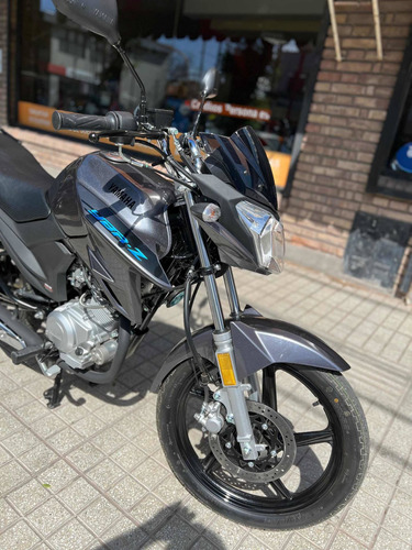 Imagen 24 de 25 de Yamaha Ybr 125 Z Okm