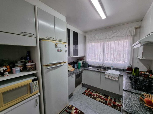 Imagem 6 de 15 de Sobrado Para Venda Em Guarapuava, Bairro Dos Estados, 3 Dormitórios, 1 Suíte, 1 Banheiro - Cs-0096_2-1221717