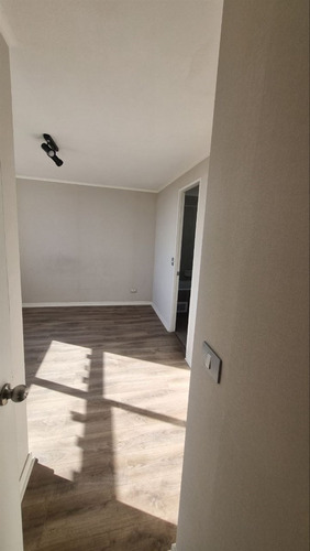 Depto En Arriendo 3d +estudio -2b-estacionamiento 550.00