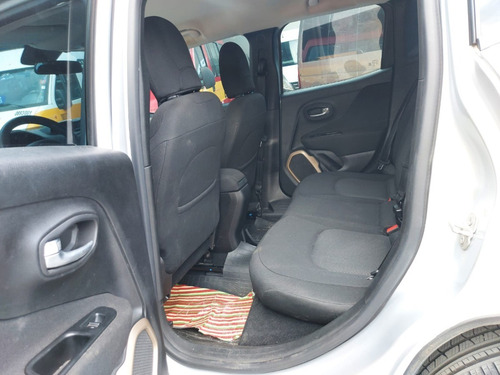 Imagem 10 de 15 de Jeep Renegade 2016 Sport 1.8 Flex Manual Completo