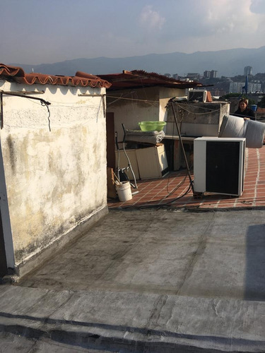 Imagen 11 de 14 de Venta Casa Con Local Urb. Prado De Maria C21 Plaza Francia 04125033903 Wm