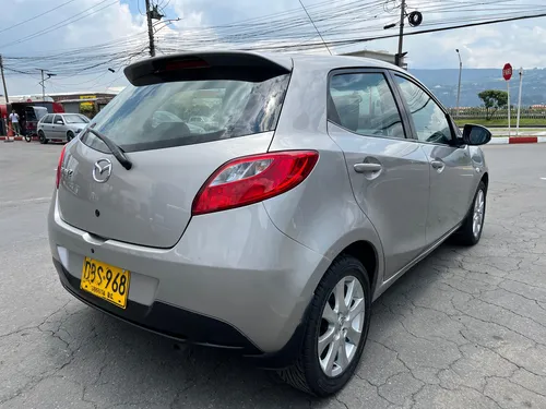 Mazda 2 1.5cc Mt Aa 4x2