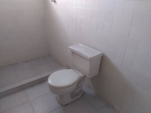 Imagen 4 de 6 de Se Vende Consultorio U Oficina