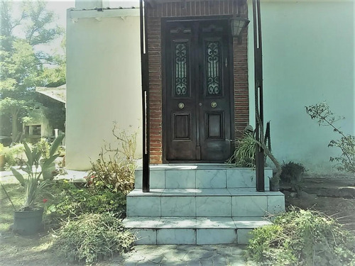 Casa En Venta - 2 Dormitorios 2 Baños - 950mts2 - Barrio Chapadmalal