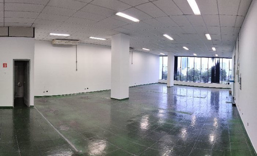 Sala Comercial À Venda Na Avenida José Caballero, Vila Bastos, Santo André - Sp - Liv-9902