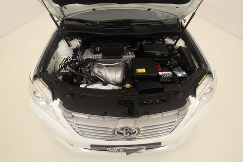 Toyota Camry 2.5 L4 At