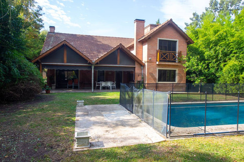 Venta Canning Casa 4 Ambientes En St Thomas Sur
