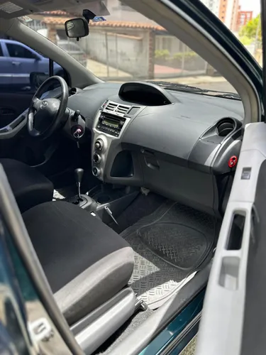 Toyota Yaris 5 Puertas