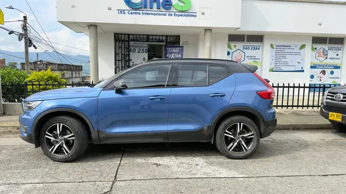 Volvo XC40 2.0 T5 Awd R-design